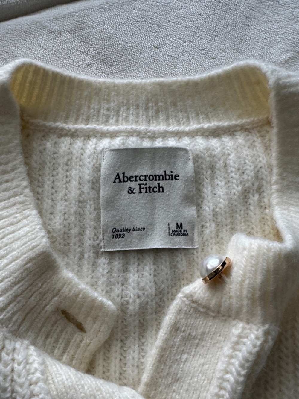 Abercrombie & Fitch Cream Ribbed Button-Cardigan - Picture 4 of 5